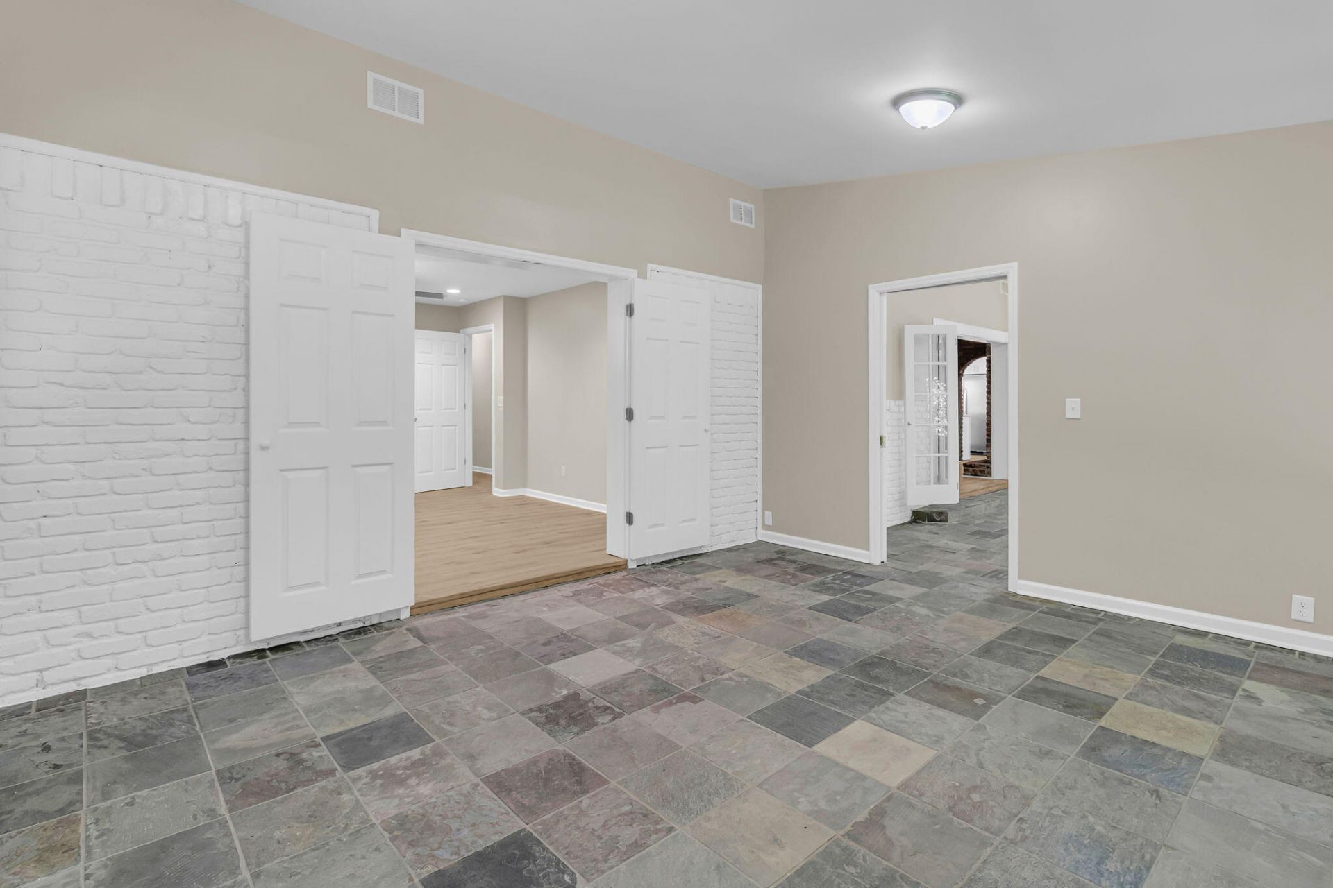 109 Halcyon Road Photo 29