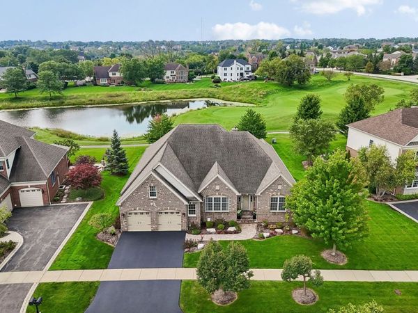 14 Championship Parkway , Hawthorn Woods, IL 60047