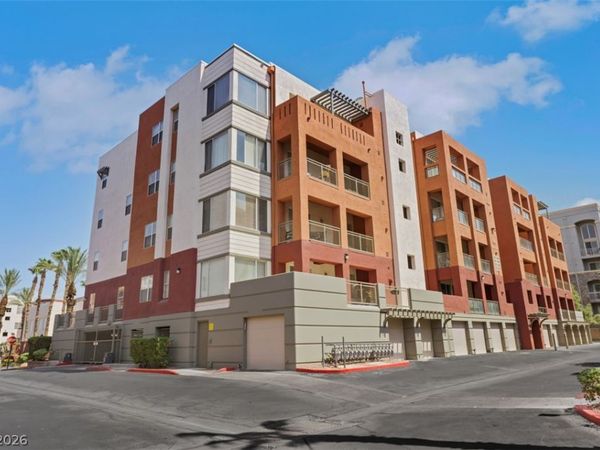 47 E Agate Avenue , Unit 204, Las Vegas, NV 89123
