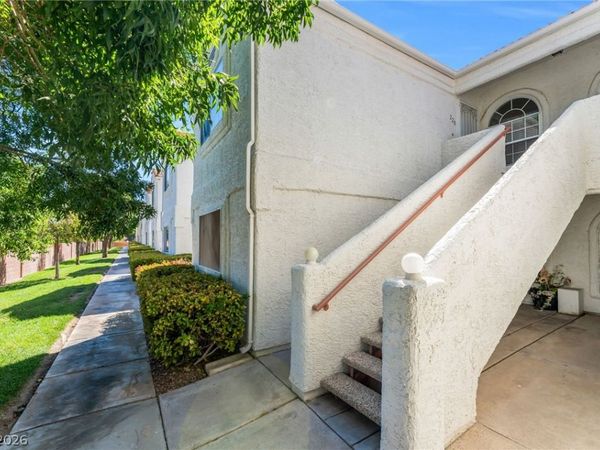 1800 Edmond Street , Unit 228, Las Vegas, NV 89146