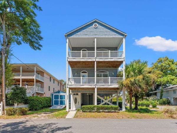 401 45th Ave. S , North Myrtle Beach, SC 29582