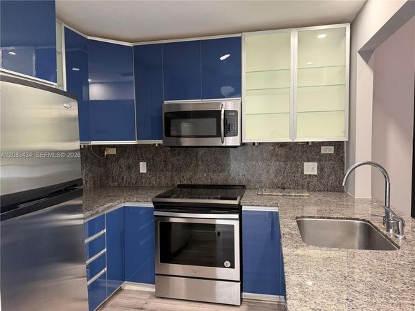 430 SE 7th St , Unit 304E, Dania Beach, FL 33004