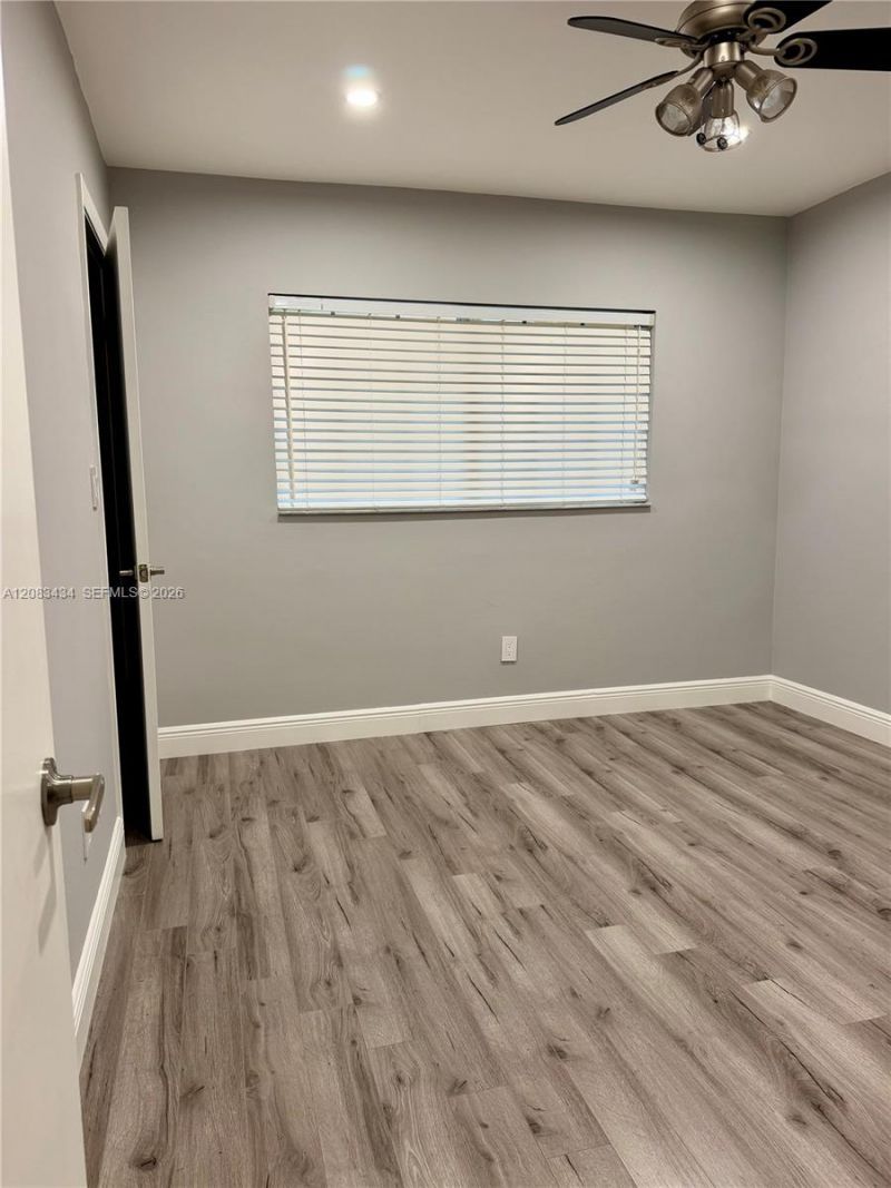 430 SE 7th St , Unit 304E, Dania Beach, FL 33004 Photo