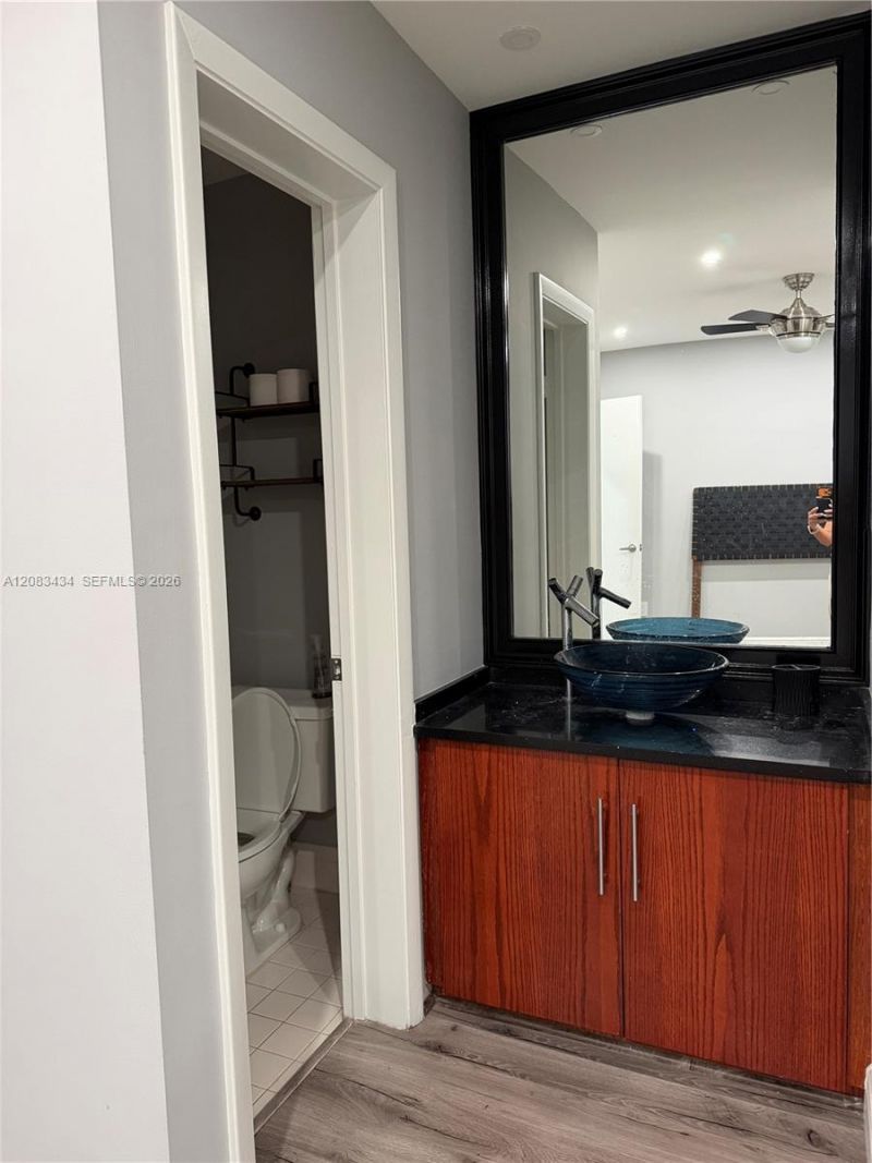 430 SE 7th St , Unit 304E, Dania Beach, FL 33004 Photo