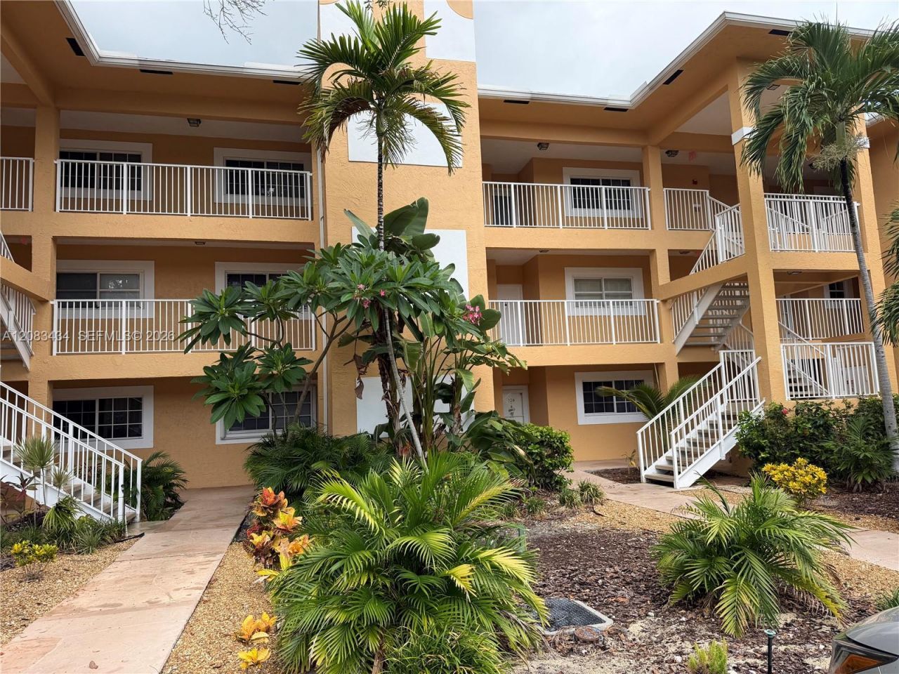 430 SE 7th St , Unit 304E, Dania Beach, FL 33004 Photo