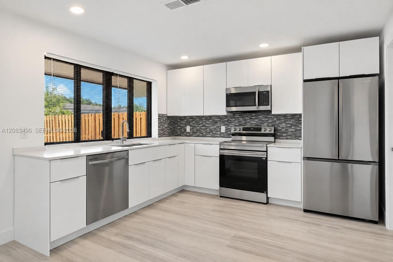 10171 NW 24th St , Sunrise, FL 33322 Photo