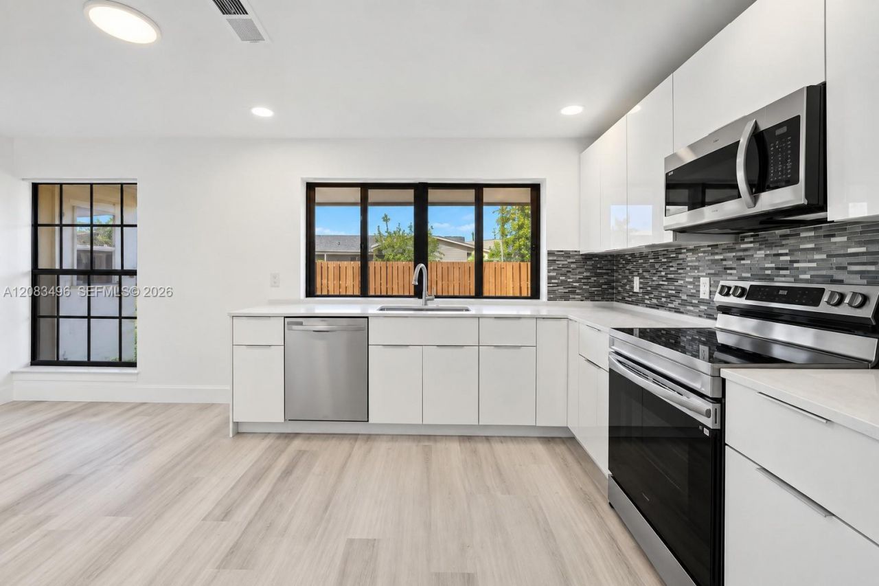 10171 NW 24th St , Sunrise, FL 33322 Photo