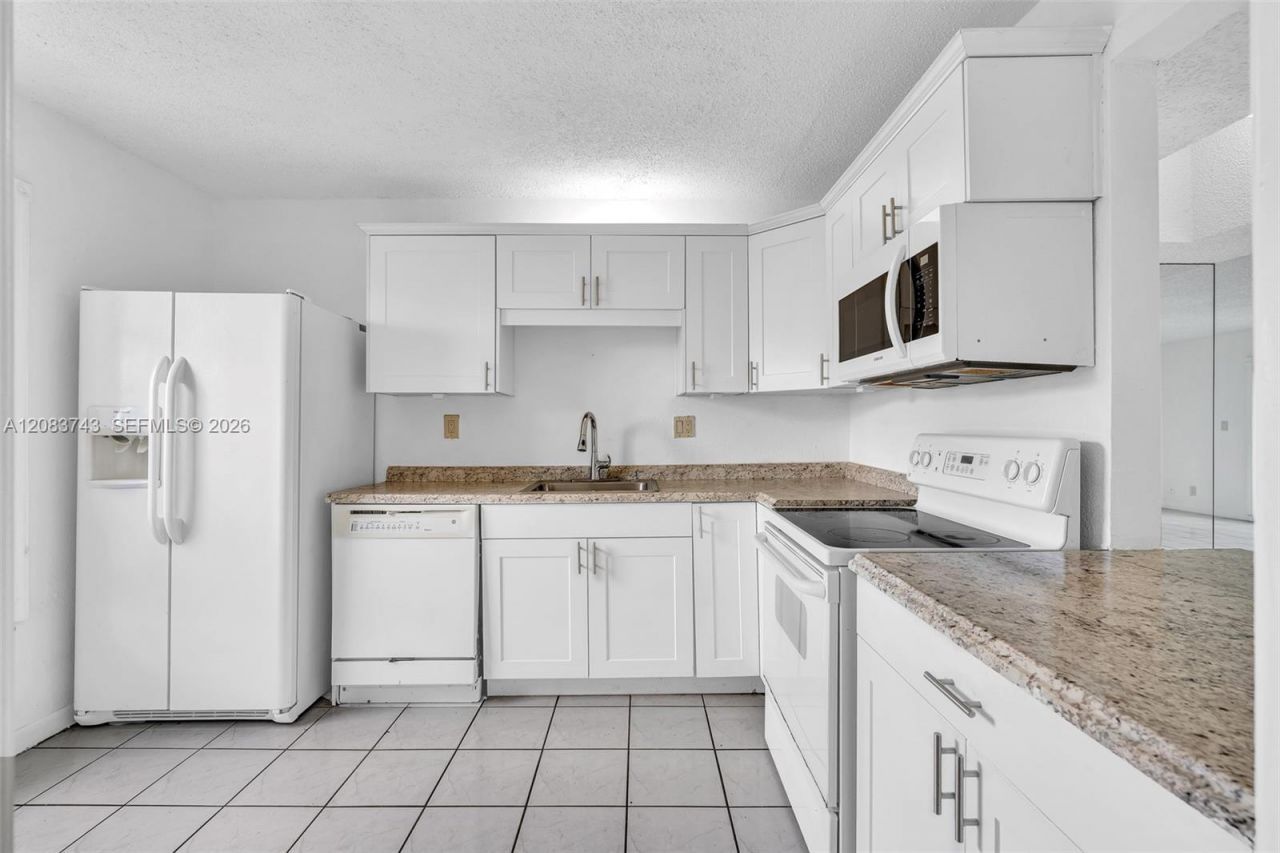7332 SW 25th Ct, Unit 12, Davie, FL 33317 Photo