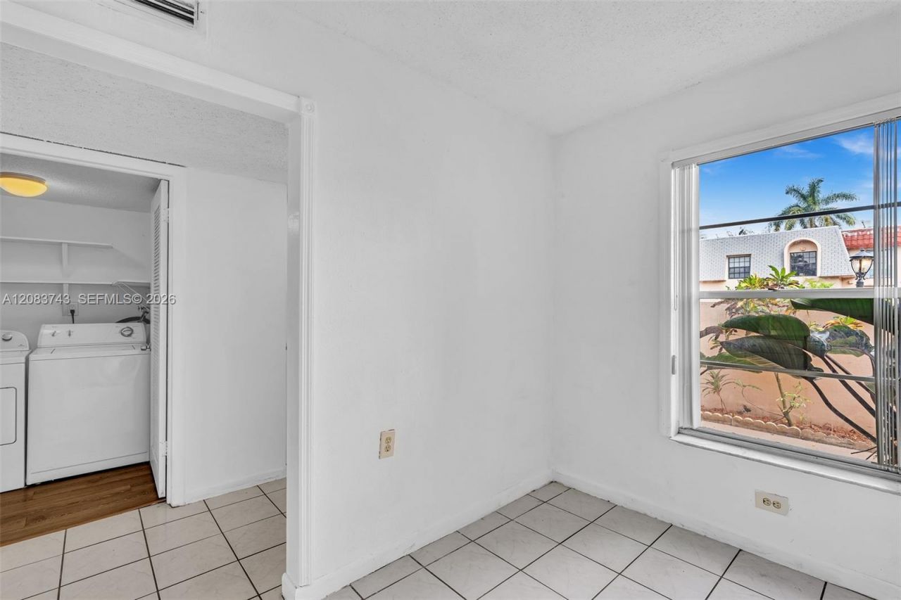 7332 SW 25th Ct, Unit 12, Davie, FL 33317 Photo