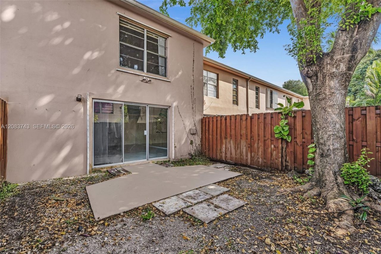 7332 SW 25th Ct, Unit 12, Davie, FL 33317 Photo