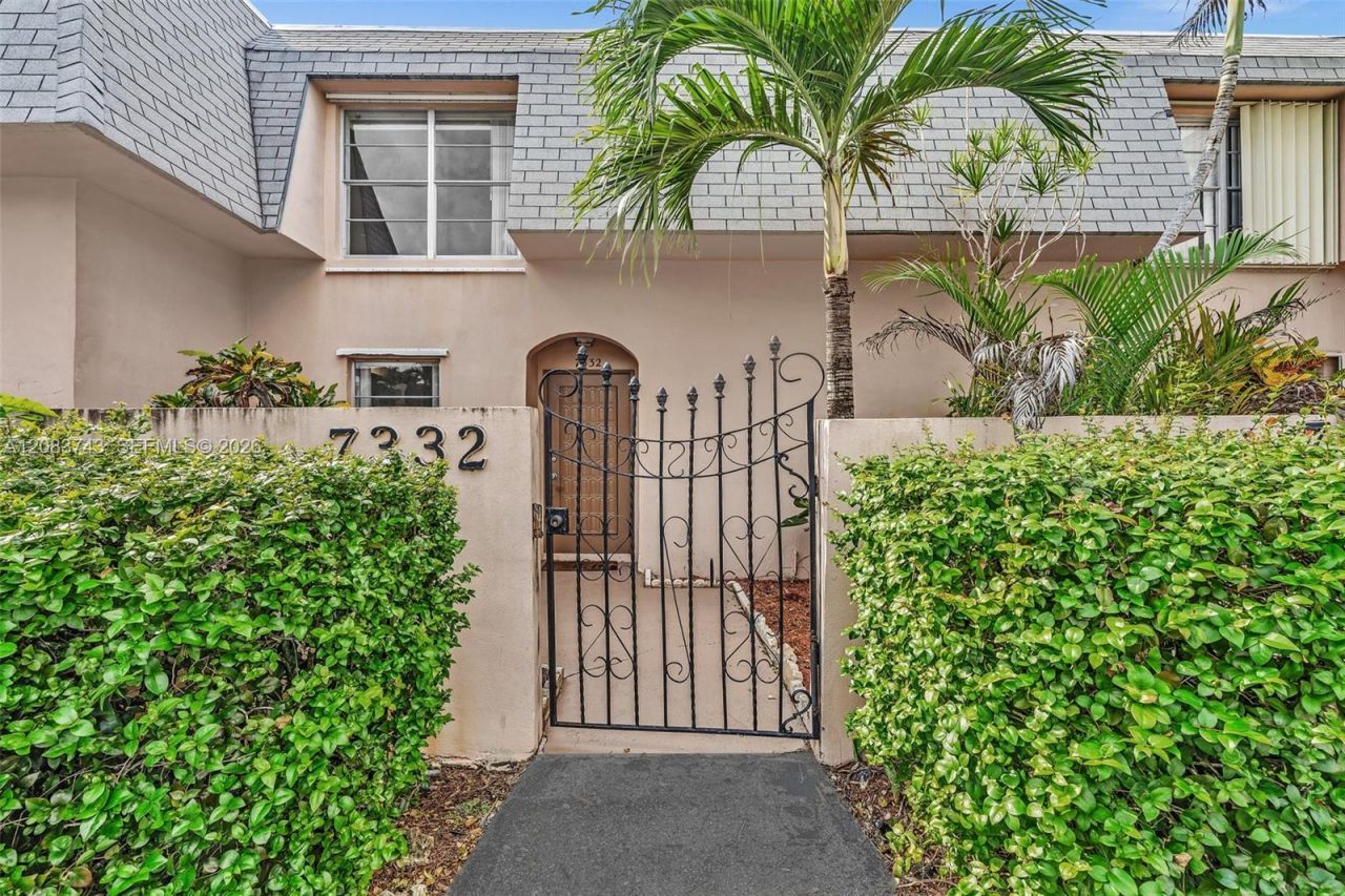 7332 SW 25th Ct, Unit 12, Davie, FL 33317 Photo
