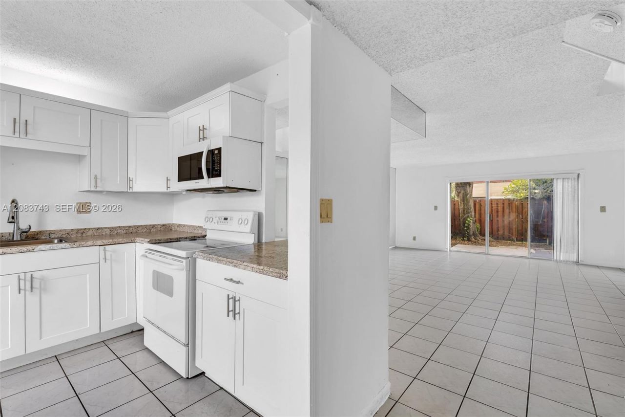 7332 SW 25th Ct, Unit 12, Davie, FL 33317 Photo