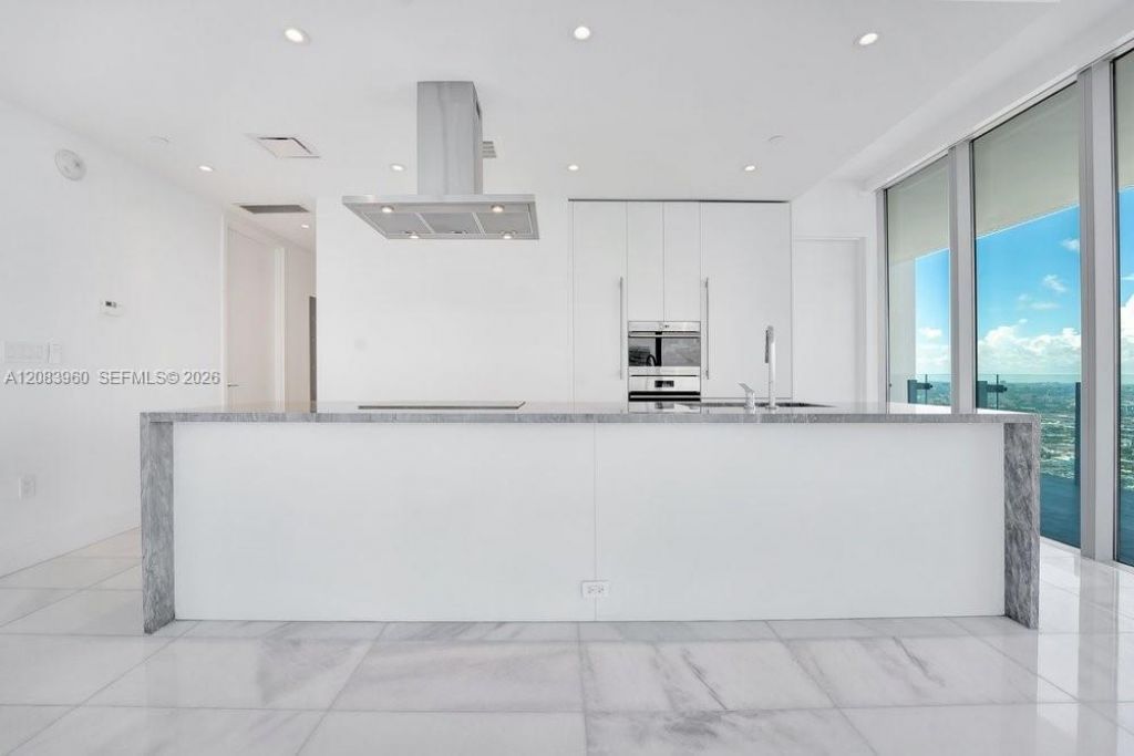 700 NE 26th Ter , Unit 4706, Miami, FL 33137 Photo