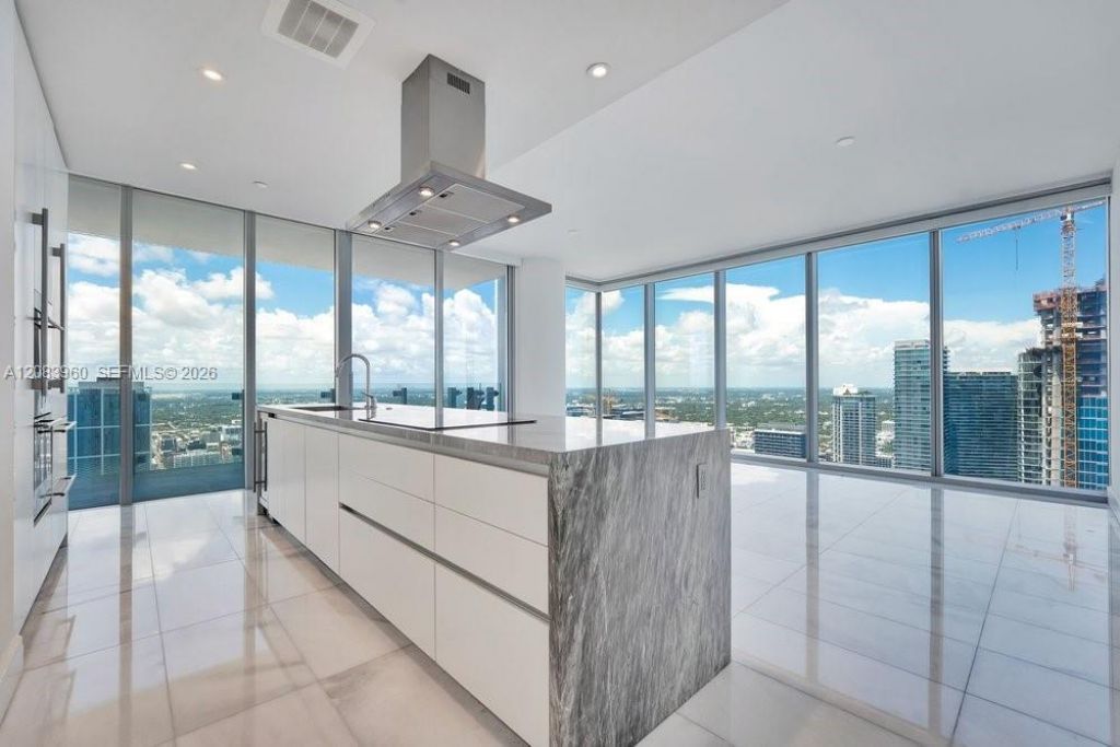 700 NE 26th Ter , Unit 4706, Miami, FL 33137 Photo