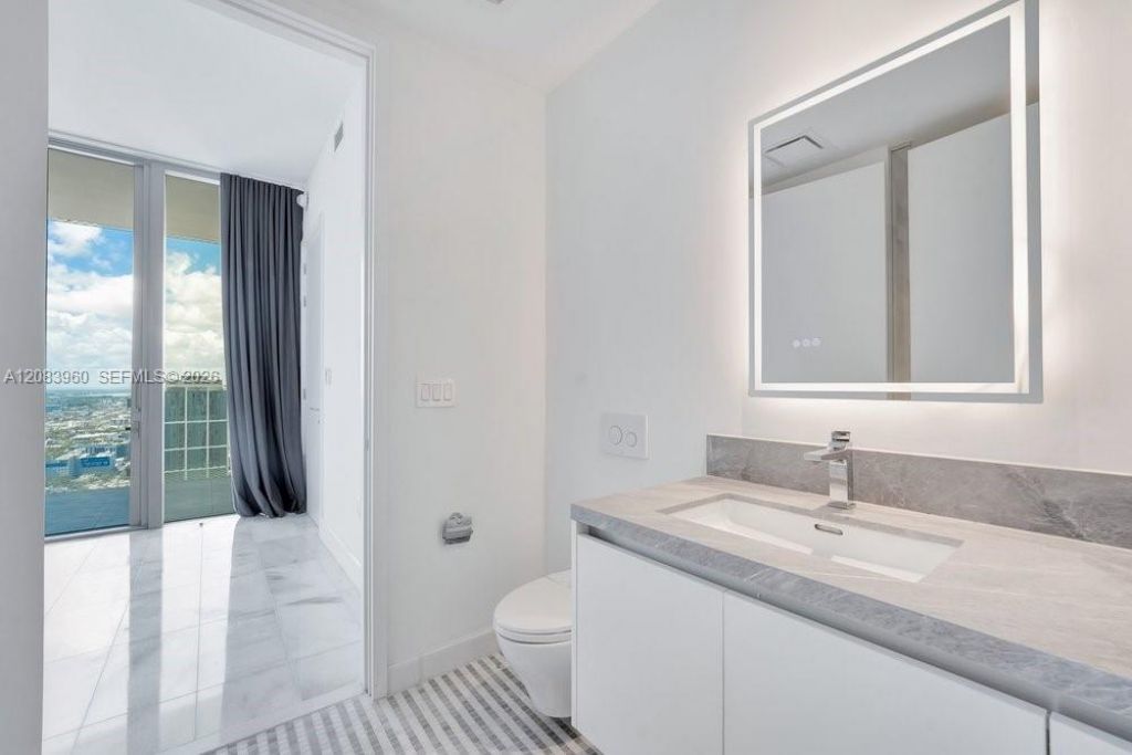 700 NE 26th Ter , Unit 4706, Miami, FL 33137 Photo