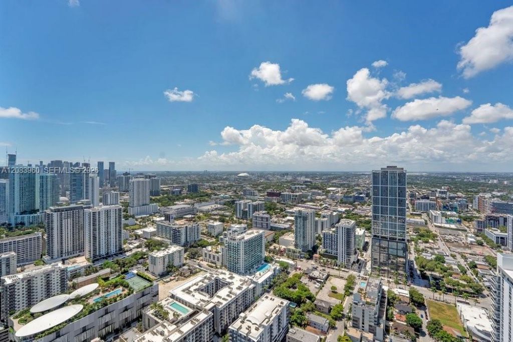 700 NE 26th Ter , Unit 4706, Miami, FL 33137 Photo