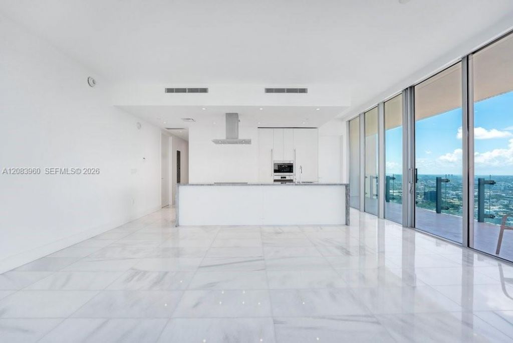 700 NE 26th Ter , Unit 4706, Miami, FL 33137 Photo