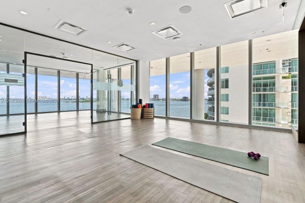 700 NE 26th Ter , Unit 4706, Miami, FL 33137 Photo