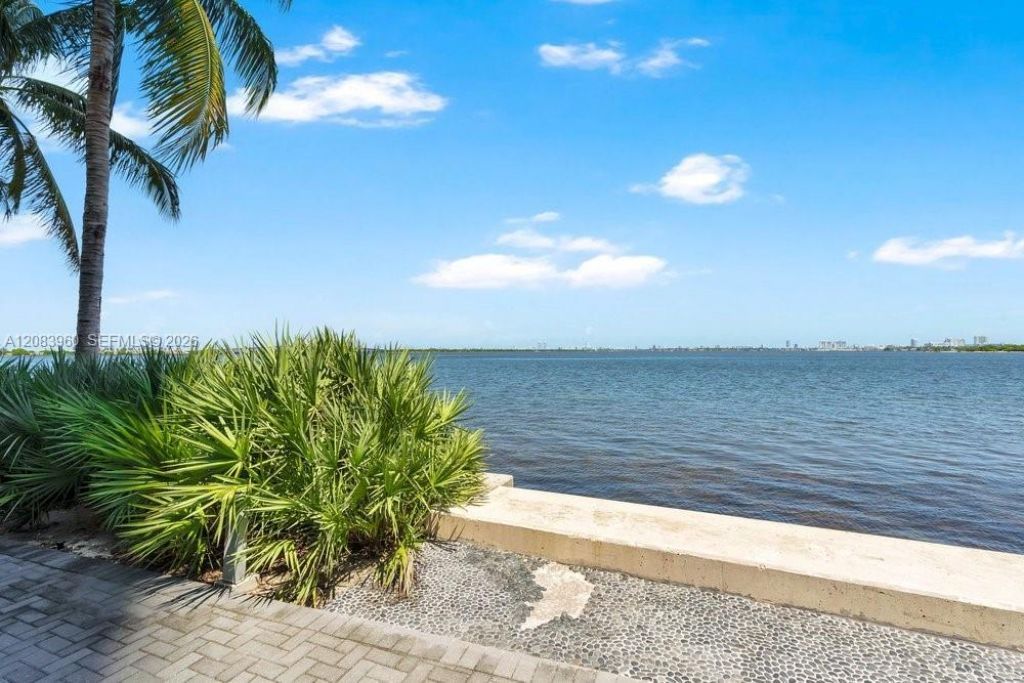 700 NE 26th Ter , Unit 4706, Miami, FL 33137 Photo