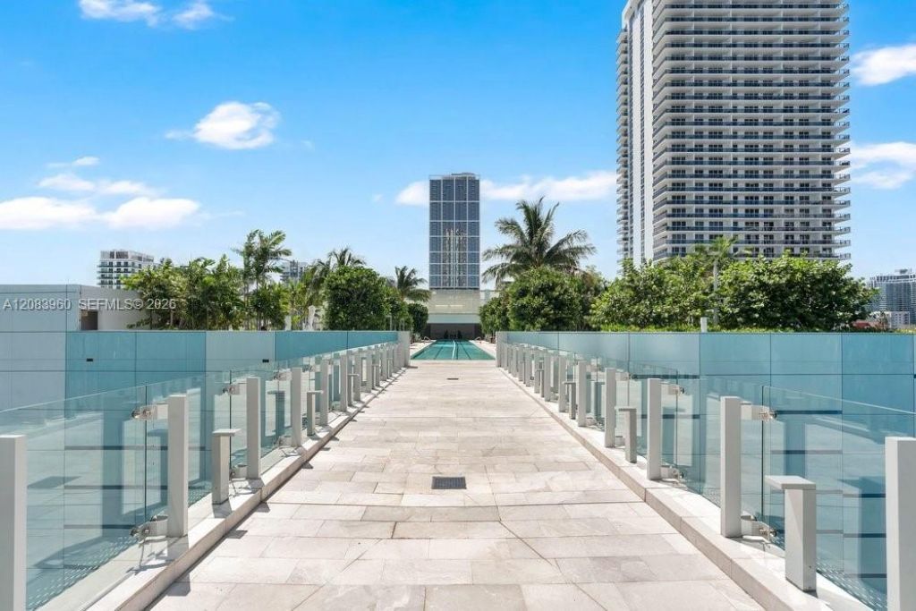 700 NE 26th Ter , Unit 4706, Miami, FL 33137 Photo