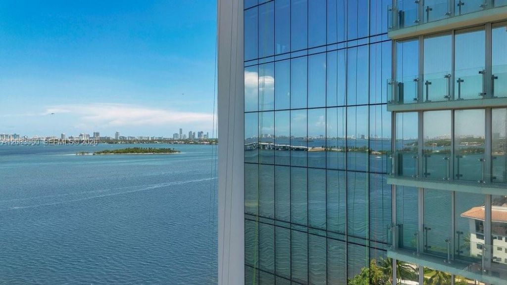 700 NE 26th Ter , Unit 4706, Miami, FL 33137 Photo