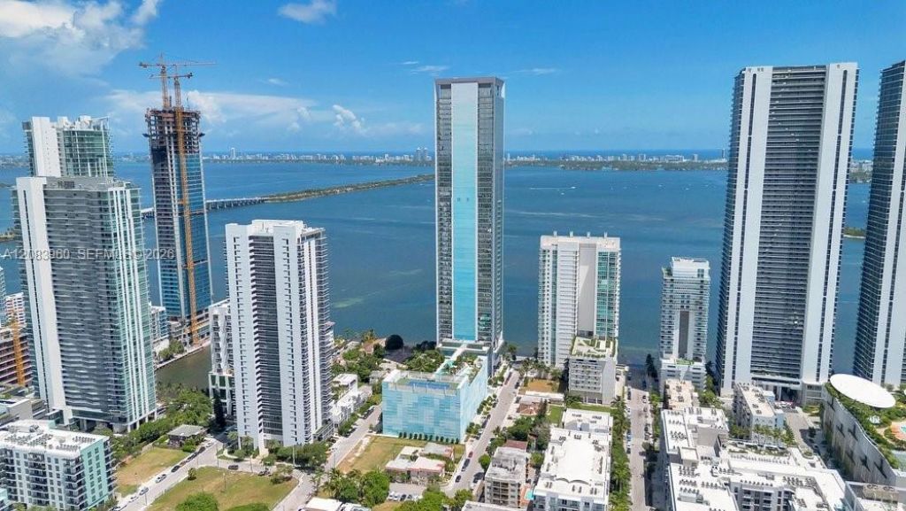 700 NE 26th Ter , Unit 4706, Miami, FL 33137 Photo