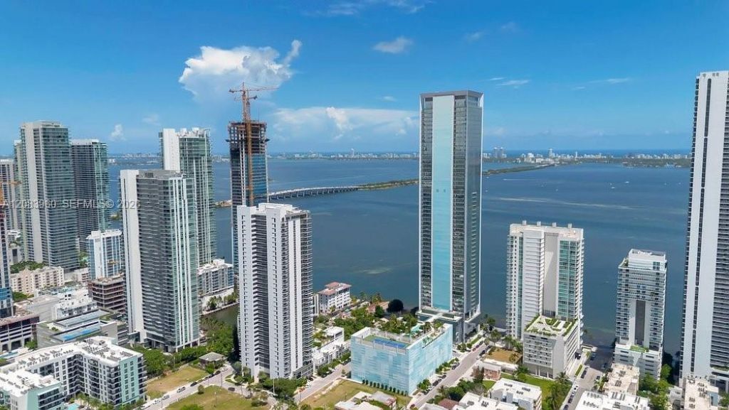 700 NE 26th Ter , Unit 4706, Miami, FL 33137 Photo
