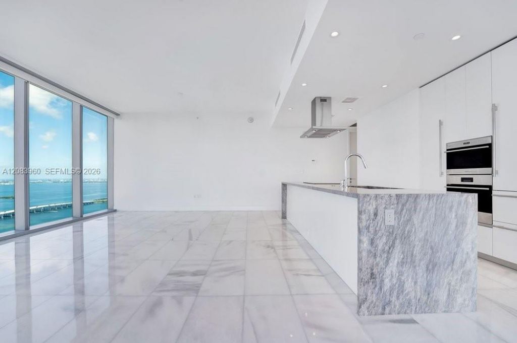 700 NE 26th Ter , Unit 4706, Miami, FL 33137 Photo