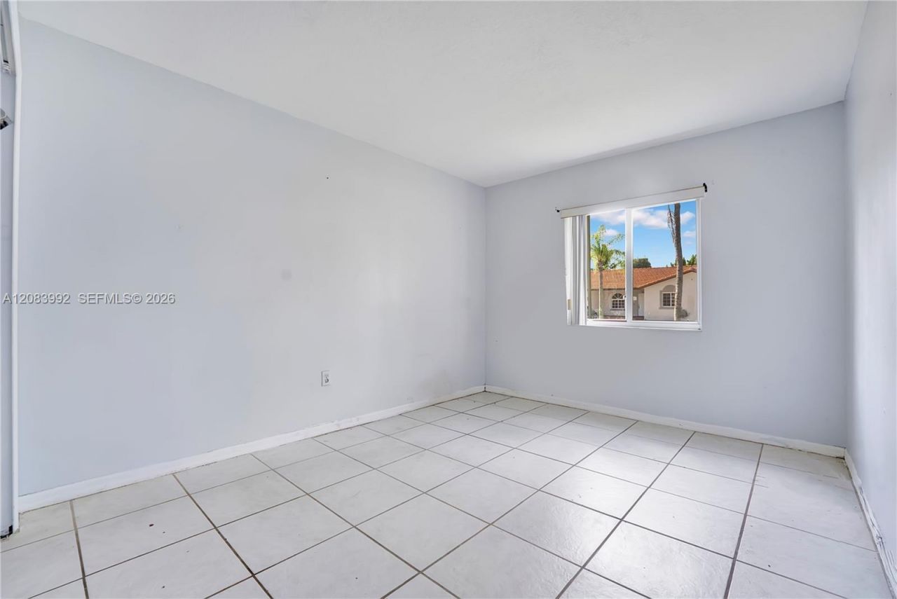 15421 SW 177th Ter , Miami, FL 33187 Photo