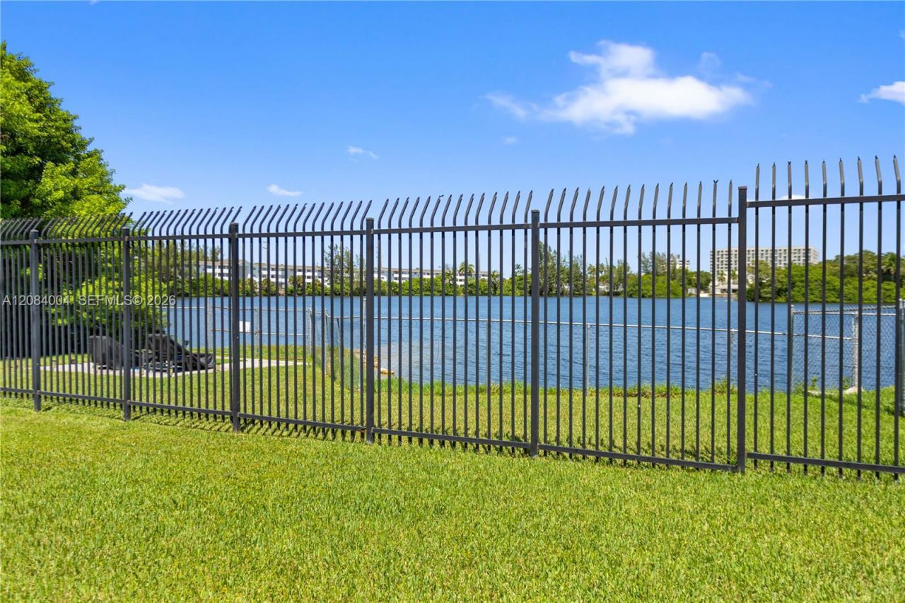 9299 NW 13th Ave, Miami, FL 33147 Photo