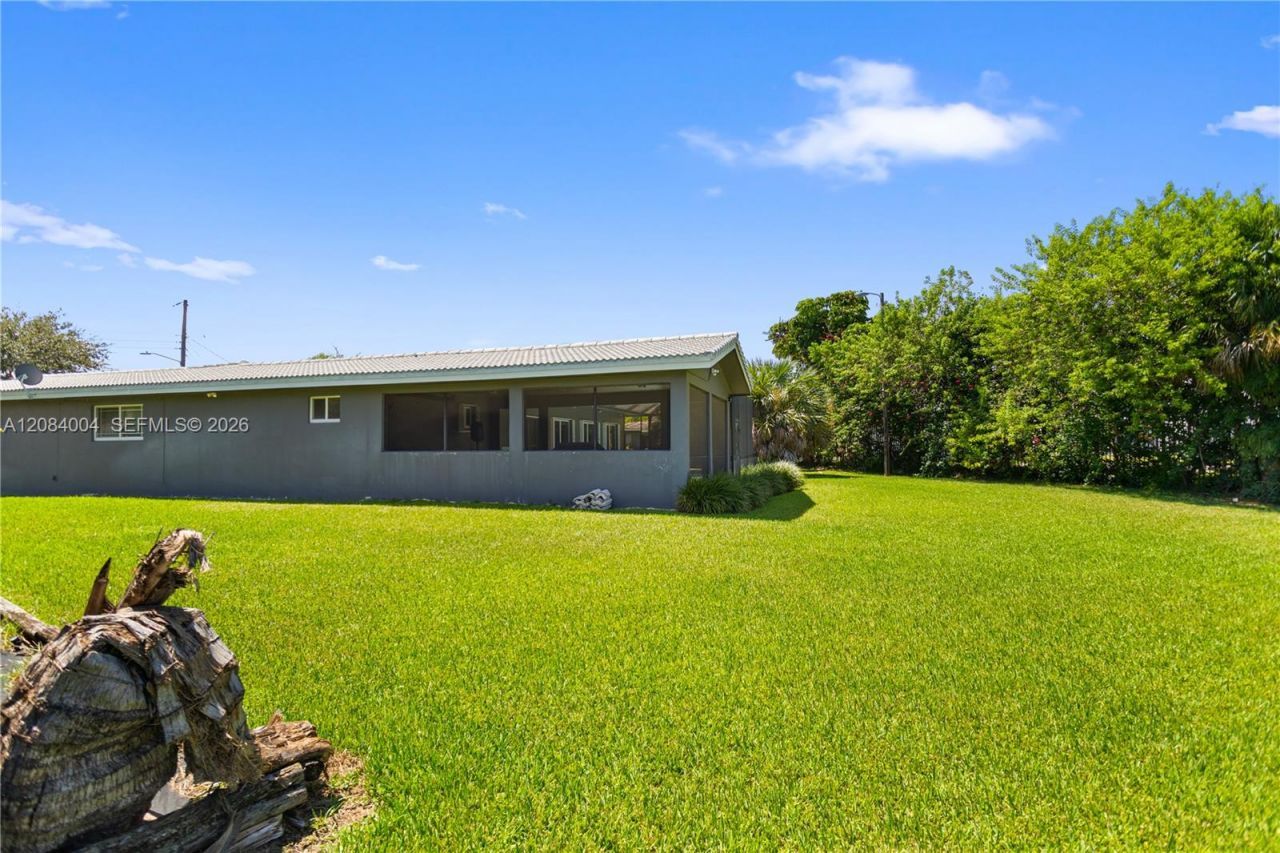 9299 NW 13th Ave, Miami, FL 33147 Photo