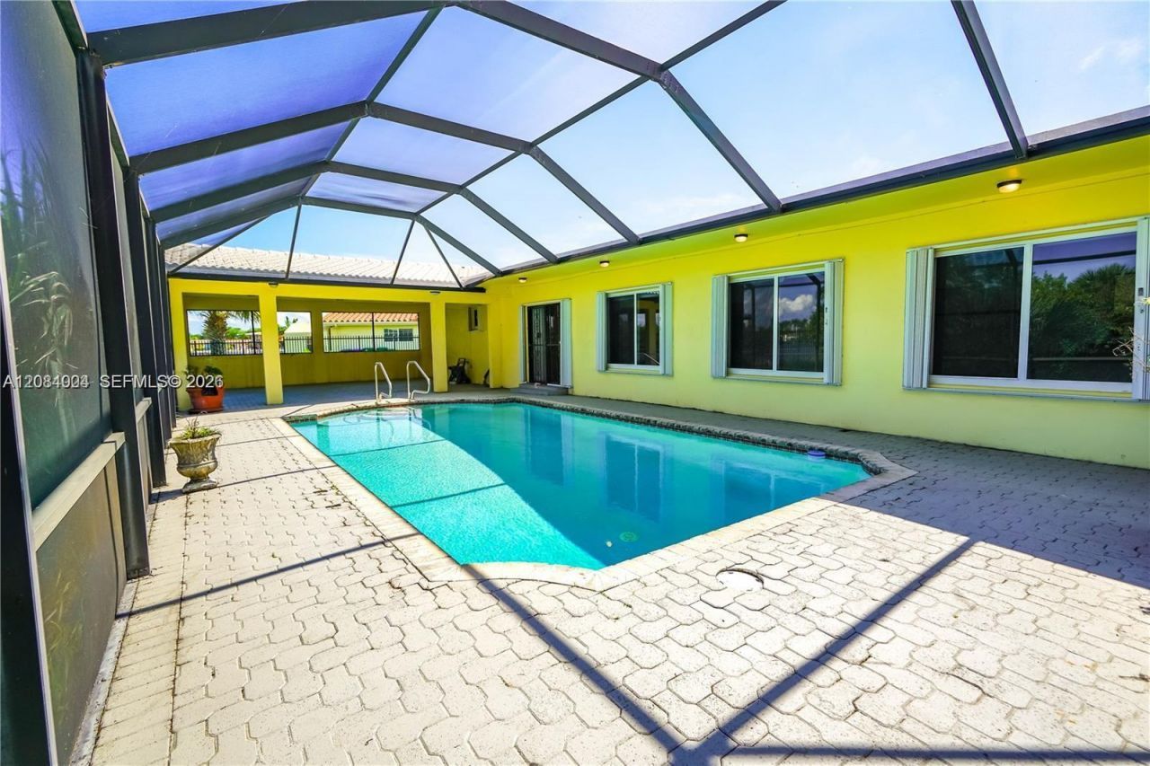 9299 NW 13th Ave , Miami, FL 33147 Photo