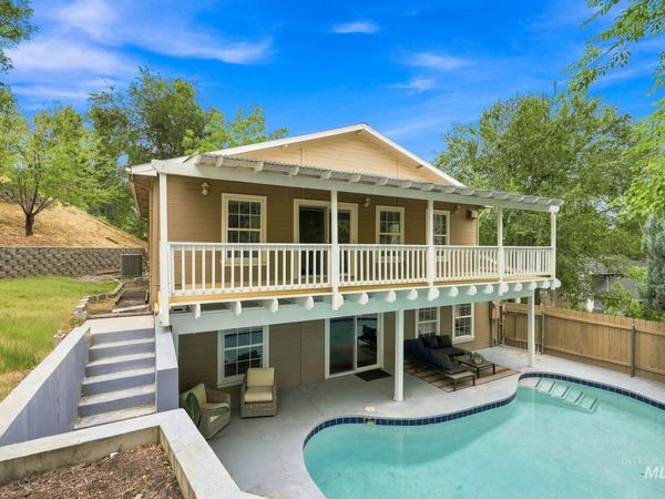 2442 W Hill Rd, Boise, ID 83702