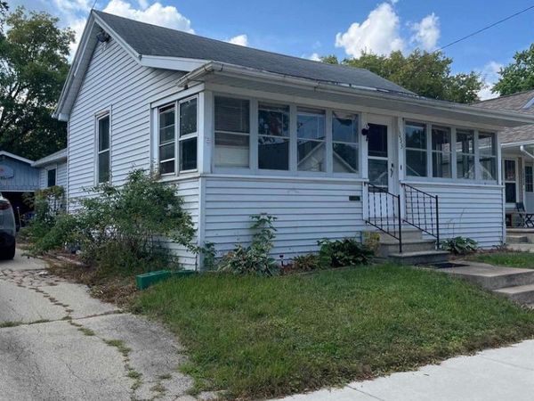 1033 JEFFERSON STREET, Oshkosh, WI 54901