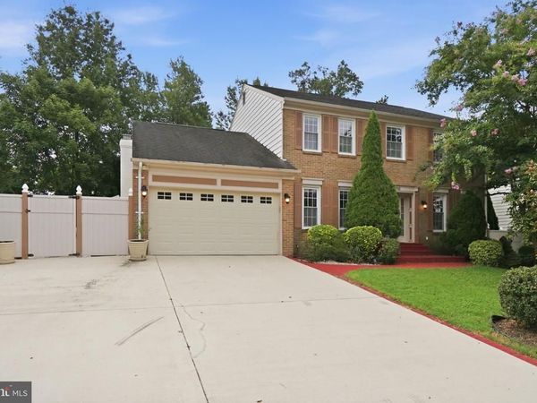 6516 DEMOCRACY BOULEVARD , BETHESDA, MD 20817