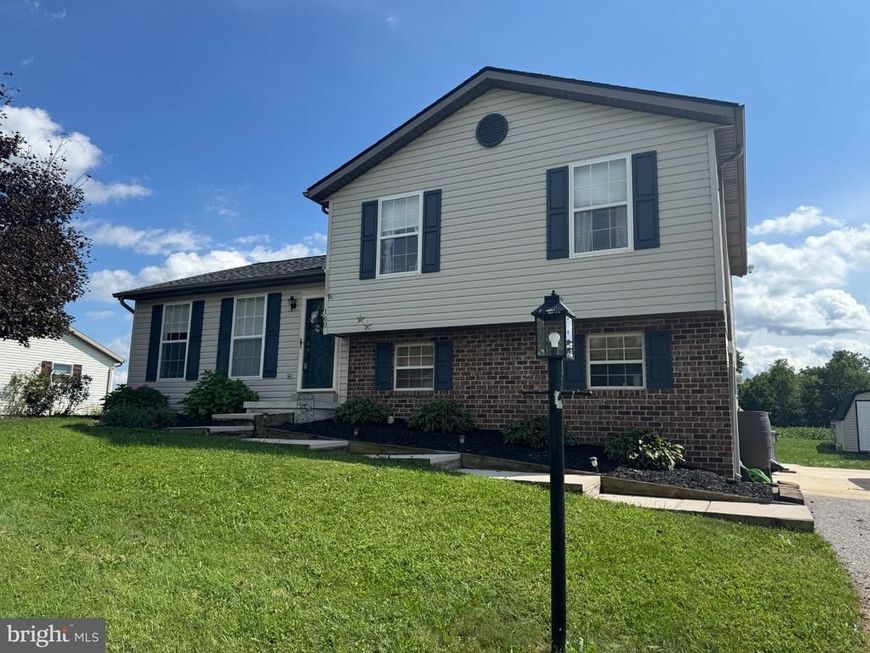 160 Drummer Drive , New Oxford, PA 17350 Main Photo