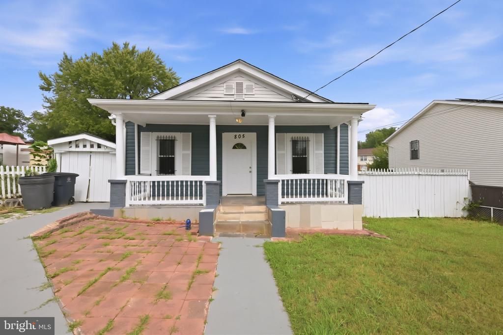 805 EASTERN AVENUE, FAIRMOUNT HEIGHTS, MD 20743