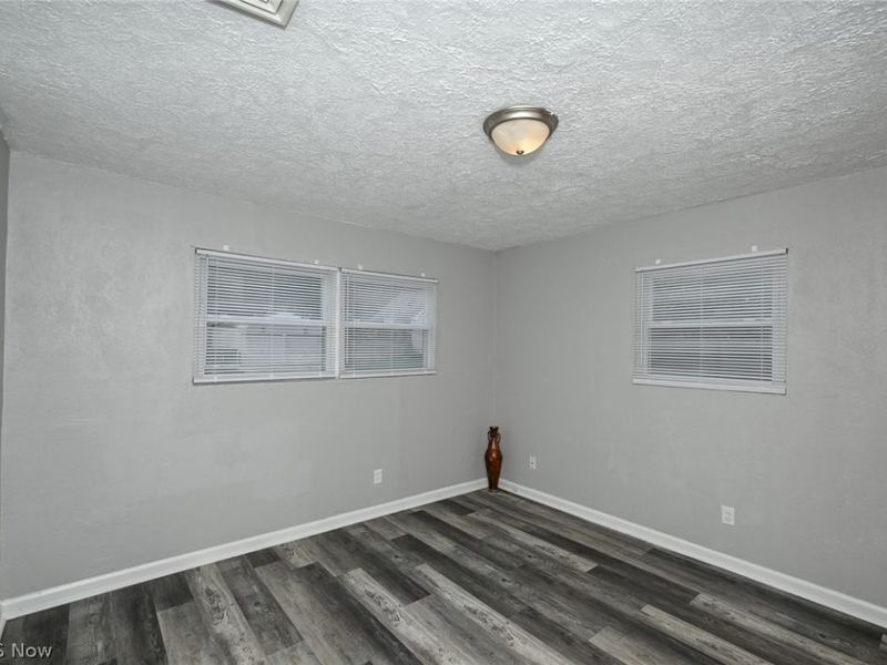 1376 Seward Avenue, Akron, OH 44320 Photo 13