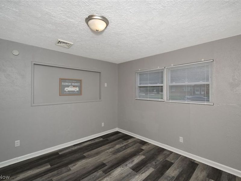 1376 Seward Avenue, Akron, OH 44320 Photo 14