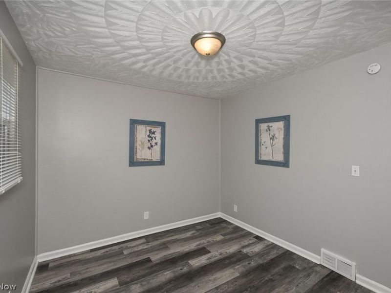 1376 Seward Avenue, Akron, OH 44320 Photo 20