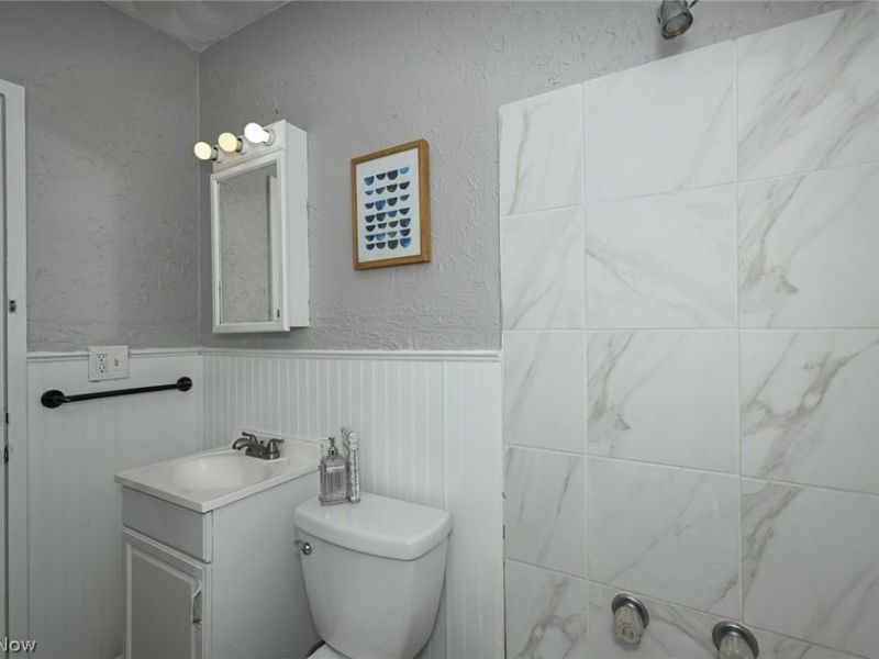 1376 Seward Avenue, Akron, OH 44320 Photo 25