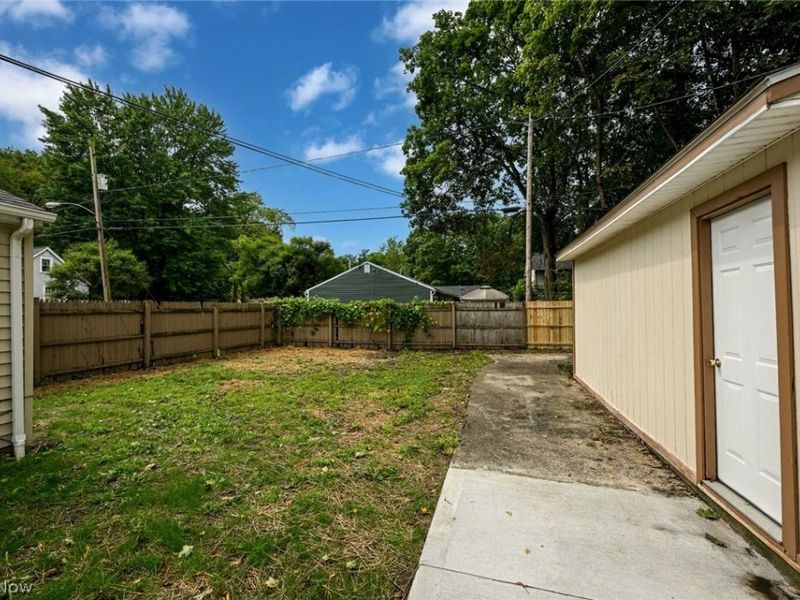 1376 Seward Avenue, Akron, OH 44320 Photo 30
