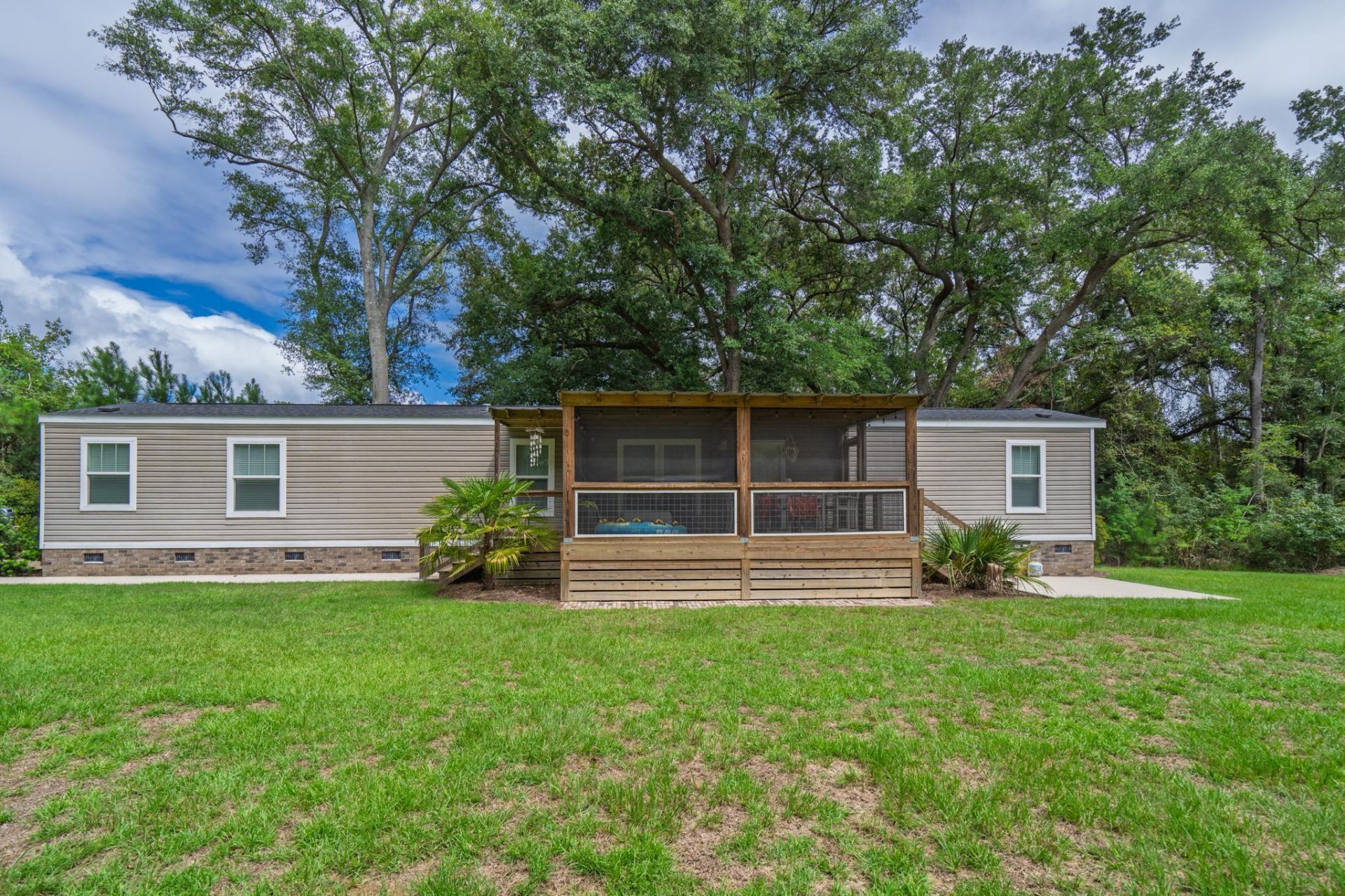 8775 Peters Point Road Photo 29