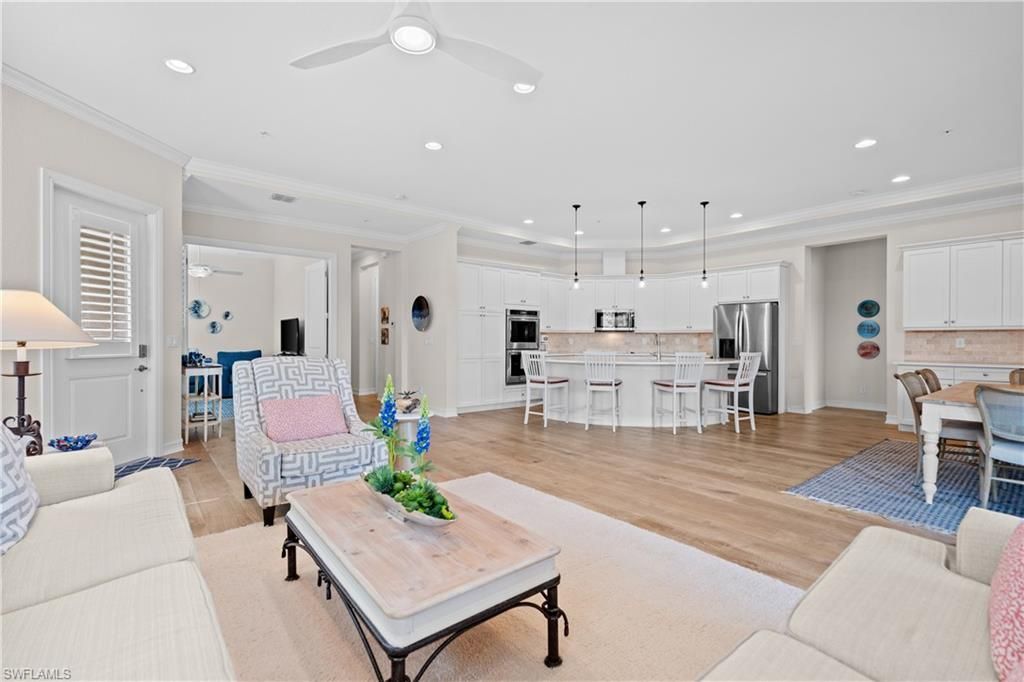 2439 Breakwater Way , Unit 9102, Naples, FL 34112 Photo