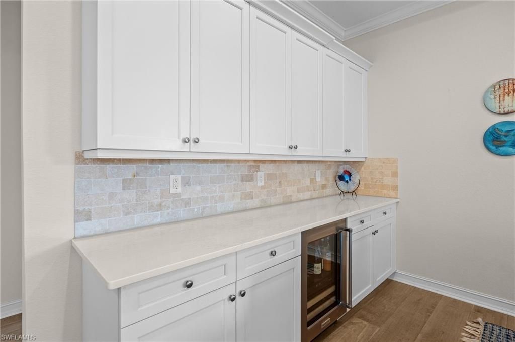 2439 Breakwater Way , Unit 9102, Naples, FL 34112 Photo