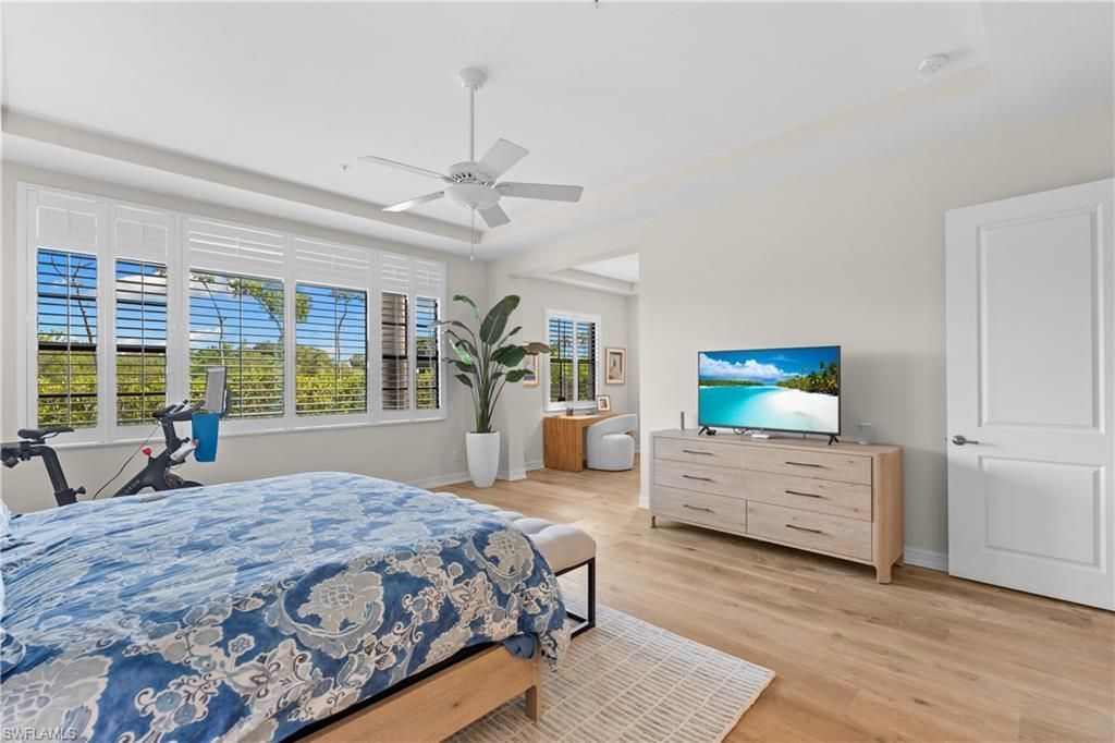 2439 Breakwater Way , Unit 9102, Naples, FL 34112 Photo