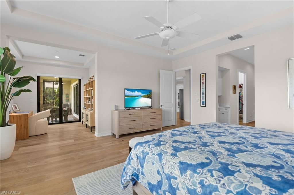 2439 Breakwater Way , Unit 9102, Naples, FL 34112 Photo