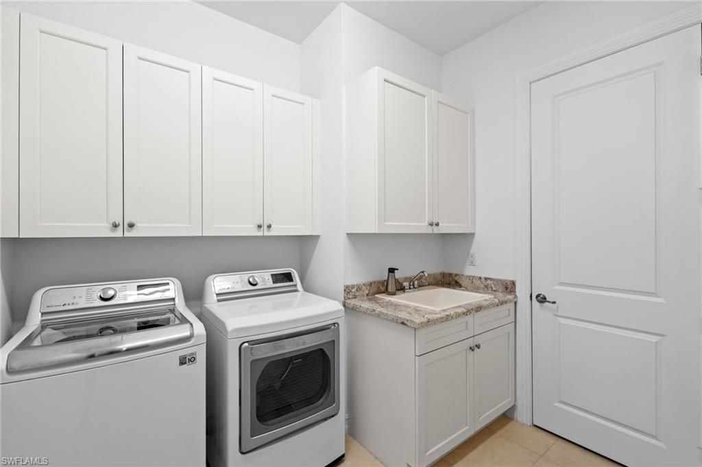 2439 Breakwater Way , Unit 9102, Naples, FL 34112 Photo