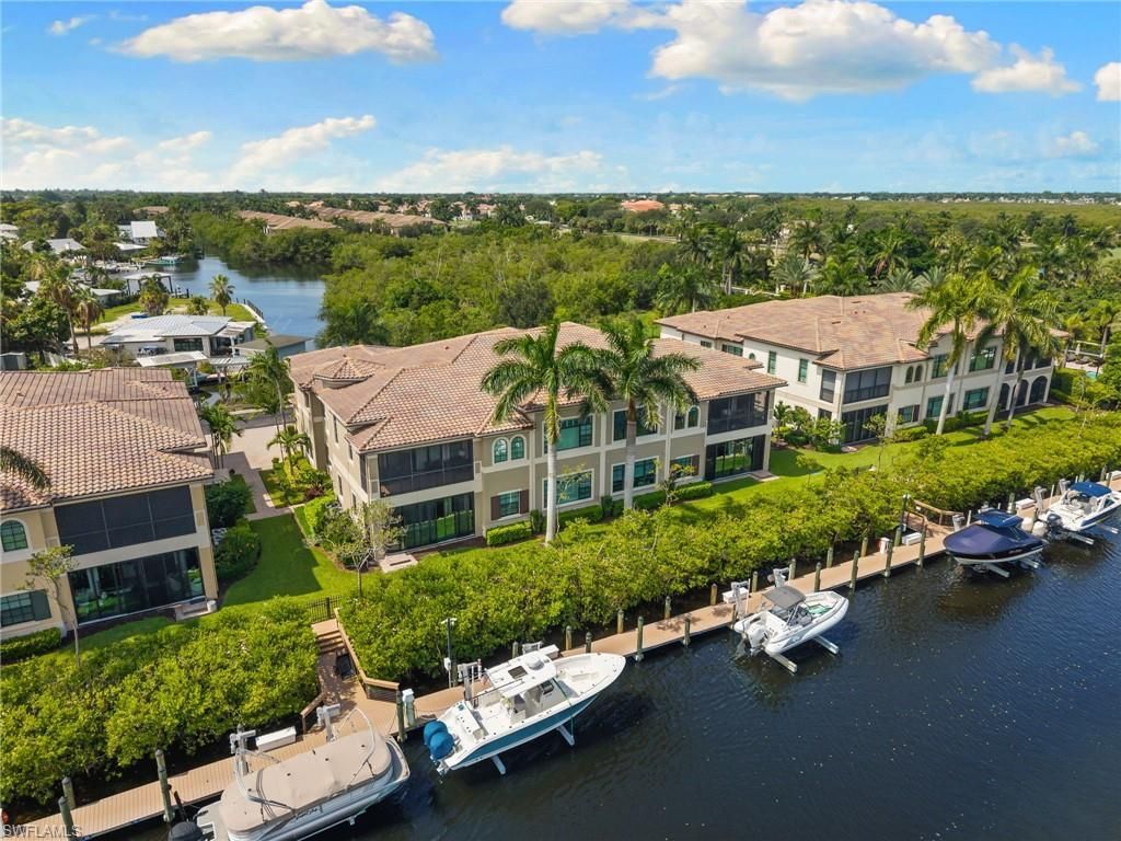 2439 Breakwater Way , Unit 9102, Naples, FL 34112 Photo