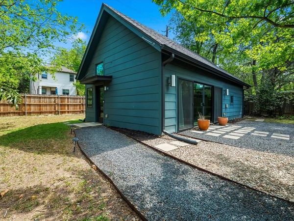 1808 Forest Hill DR, Unit B, Austin, TX 78745
